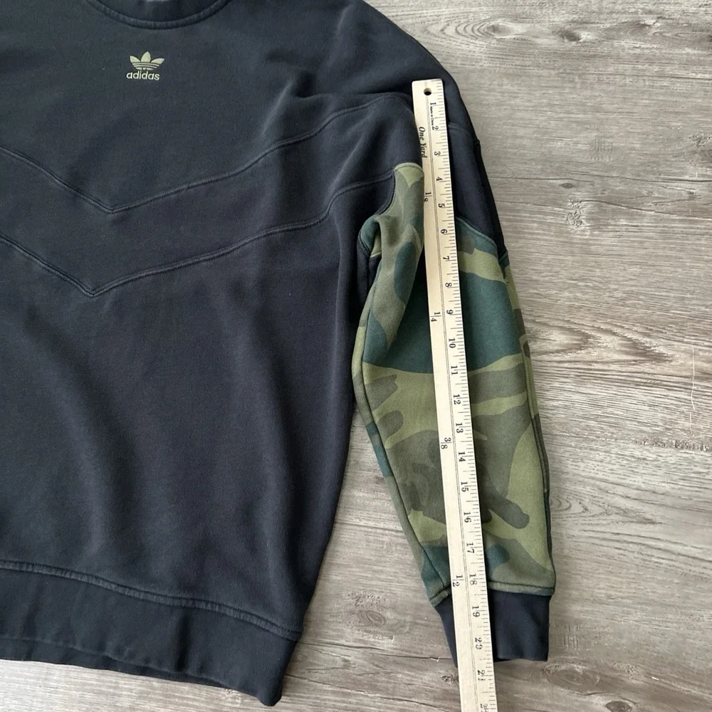 adidas Originals Camo Crew Sweatshirt Mens XLarge Fleece